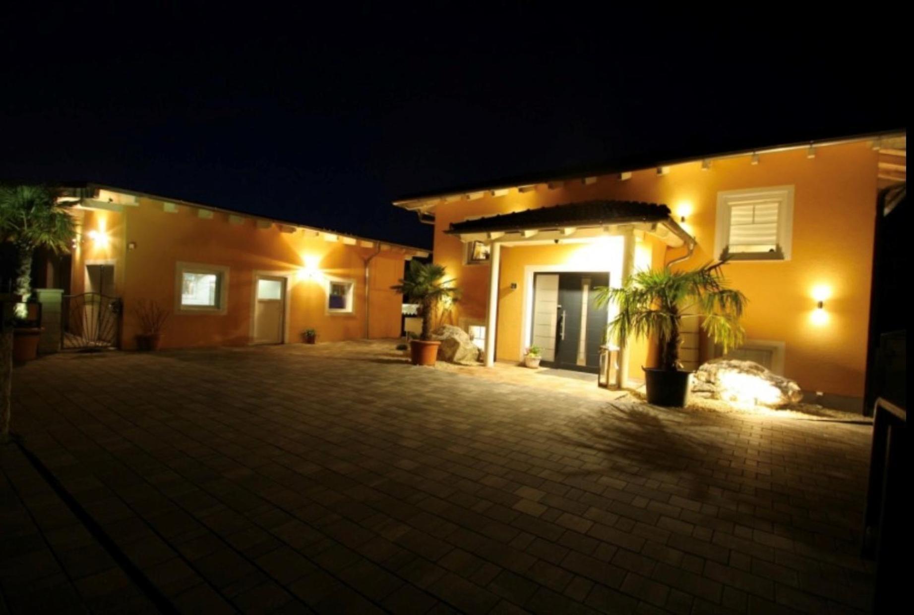 5 Sterne Centurion Ferienhaus Villa 2 Pools 86 Zoll Tv Aldersbach Exteriér fotografie